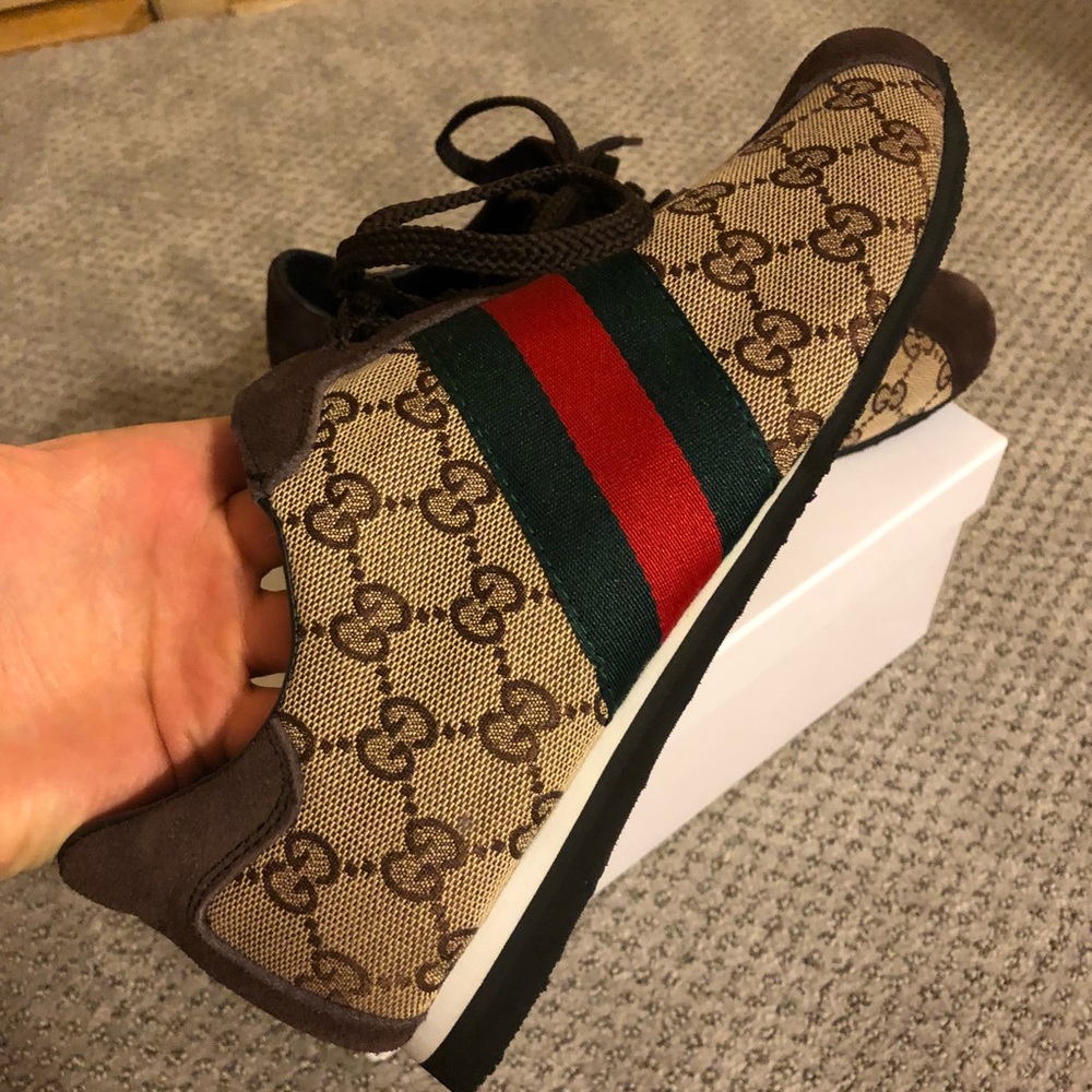 Men’s fashion sneakers